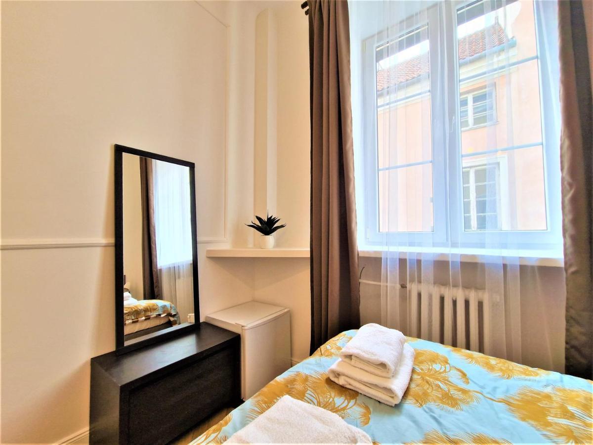 J&W Apartments Swietojanska Rooms Warsaw Exterior photo